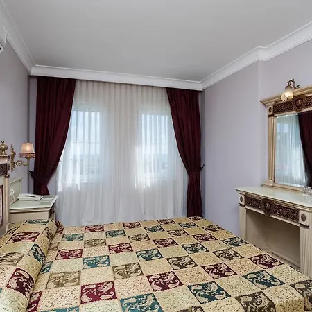 Acg Palace Hotel