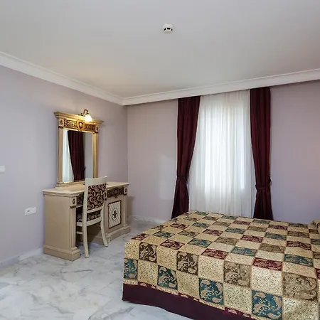Acg Palace Hotel 5*